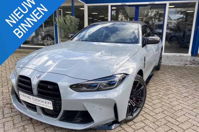 BMW M4 (2022)