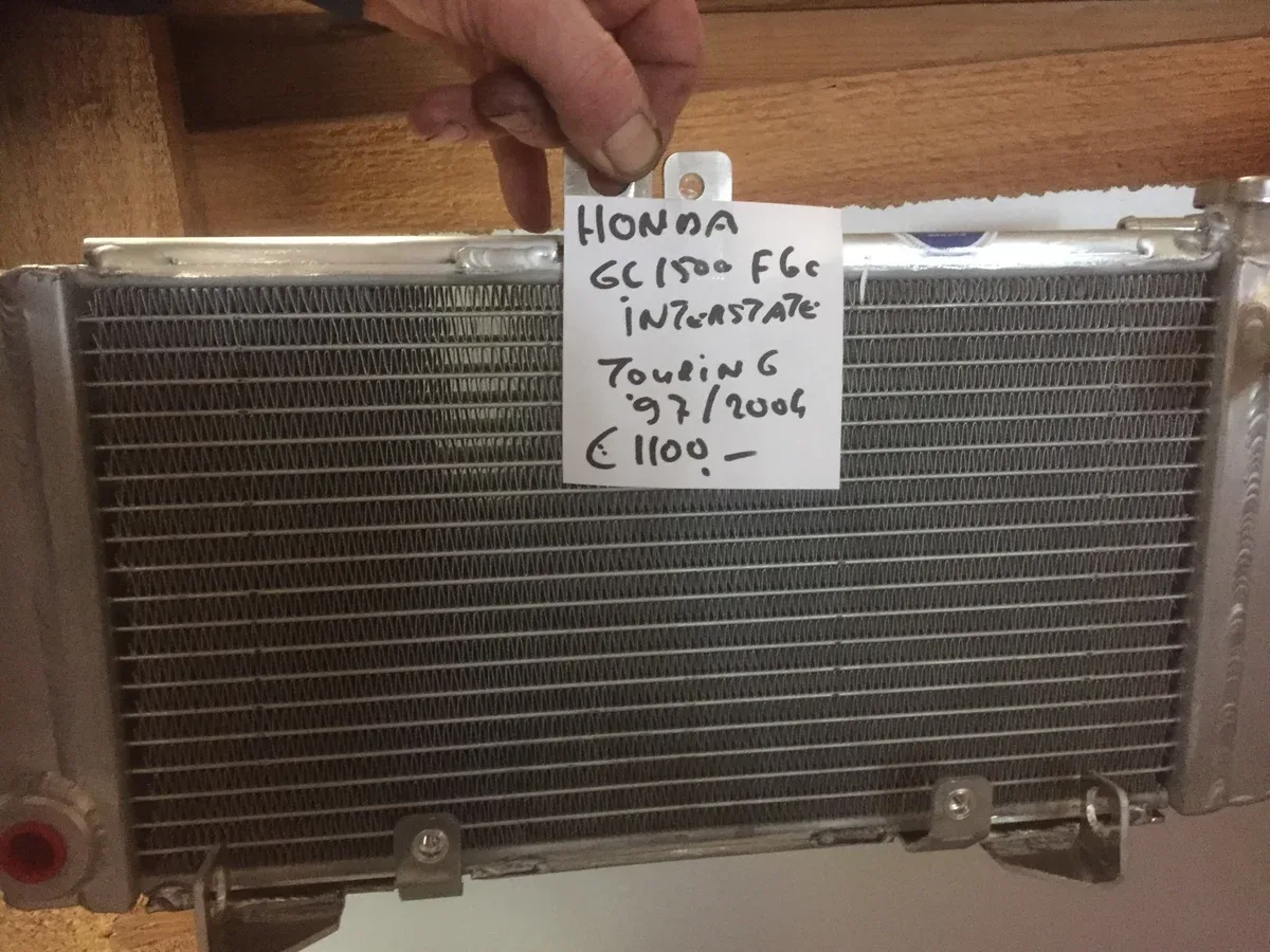 Honda F6C radiator (2026) — foto 1
