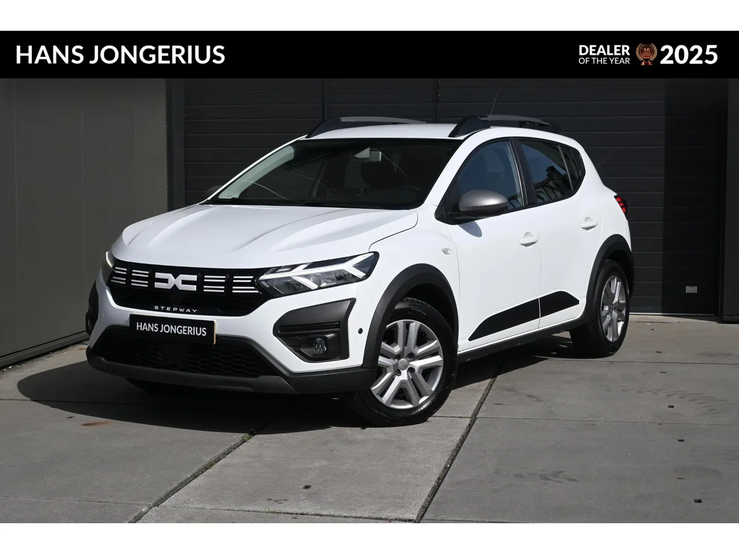 Dacia Sandero Stepway (2023) — foto 1