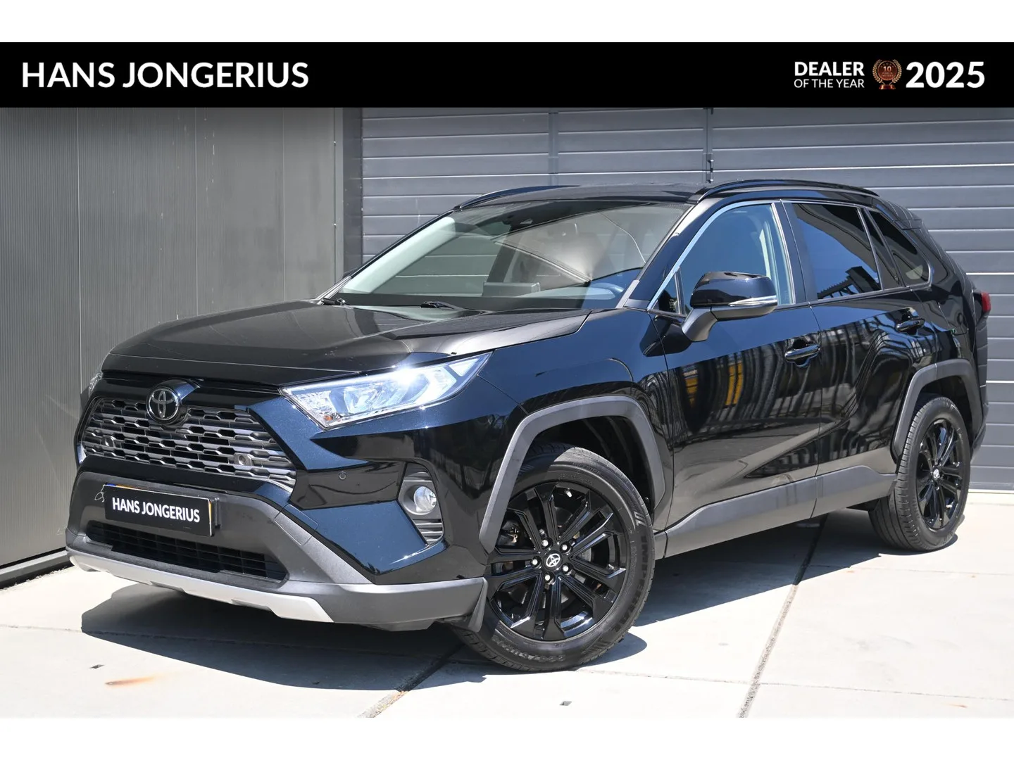 Toyota RAV4 (2021) — foto 1