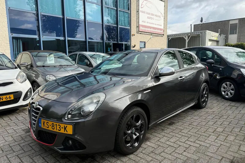 Alfa Romeo Giulietta (2011)