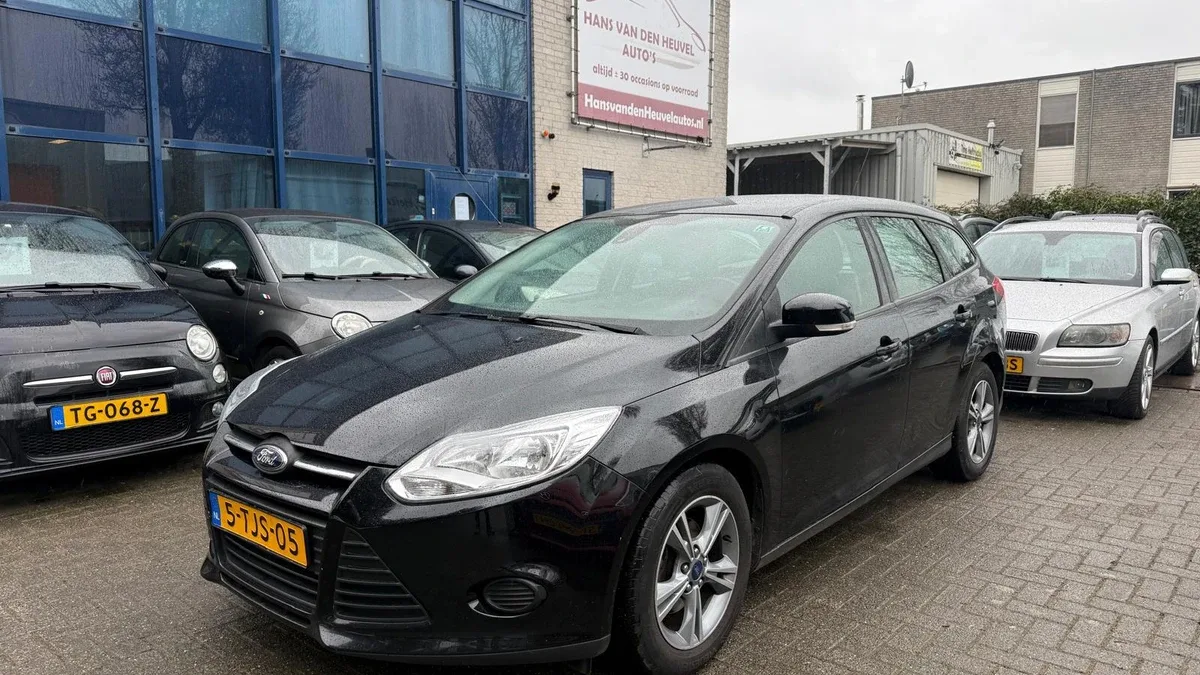 Ford Focus (2014) — foto 1
