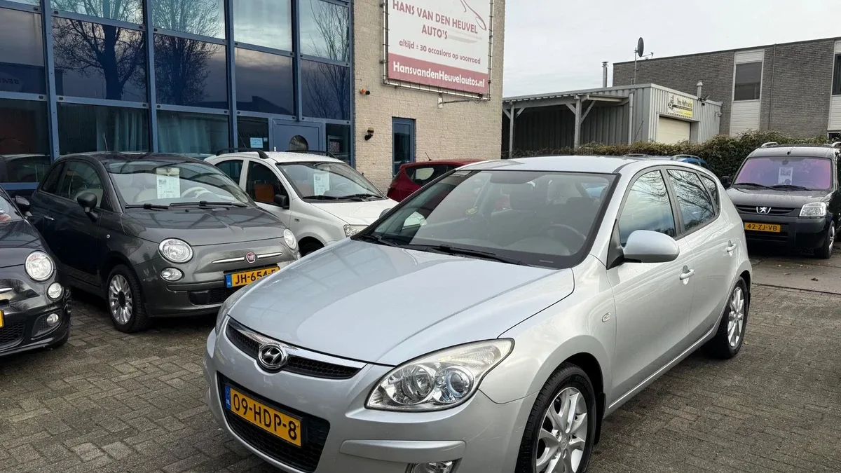 Hyundai i30 (2008) — foto 1