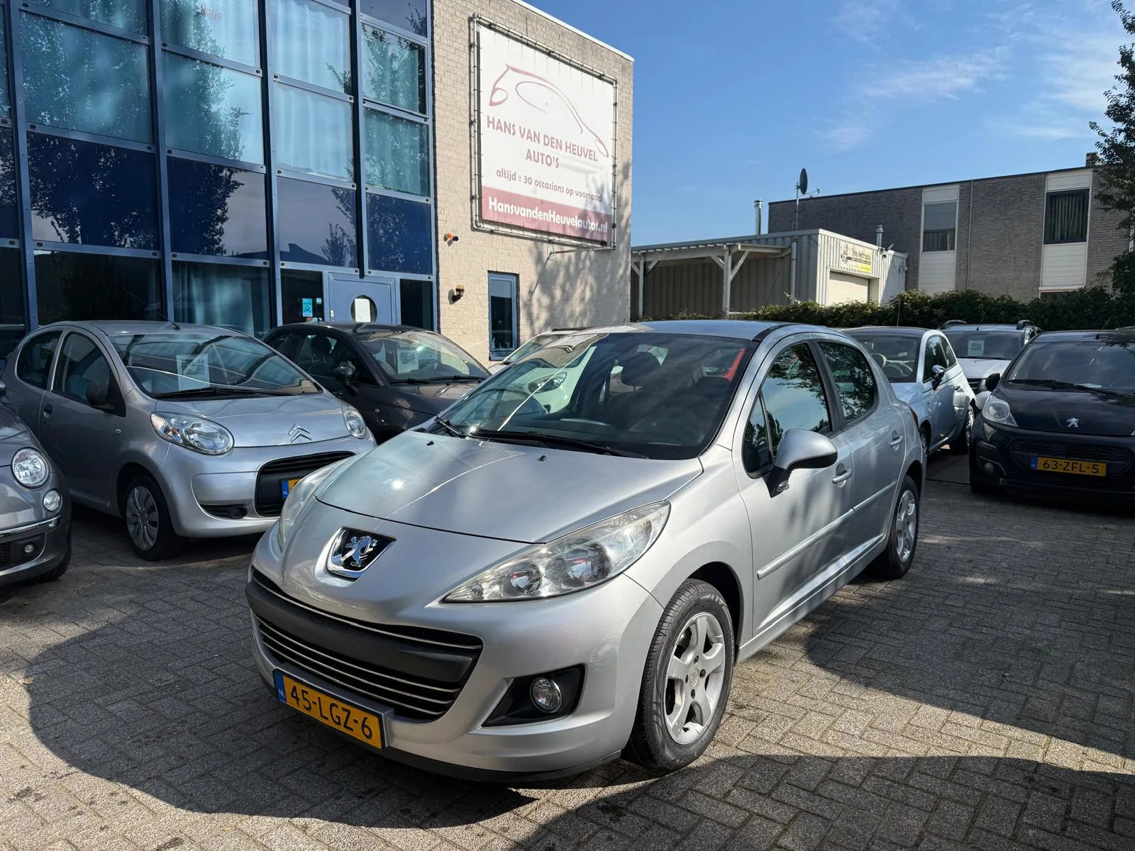 Peugeot 207 (2010) — foto 1