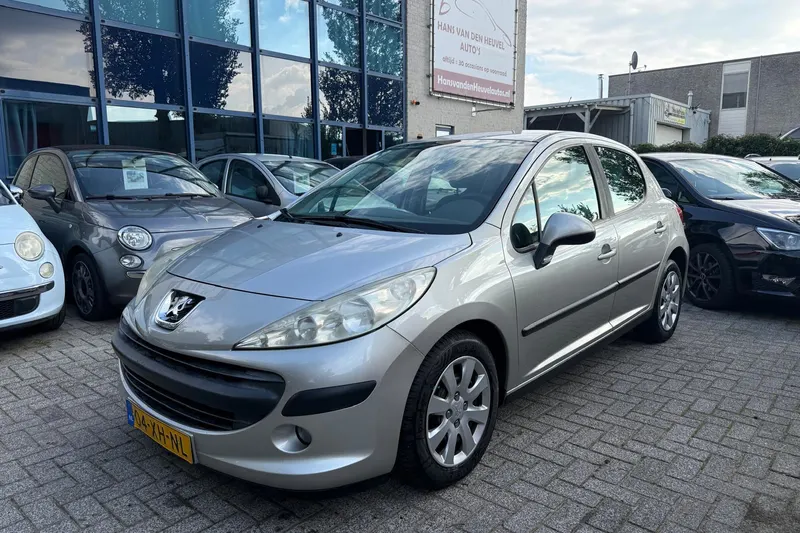 Peugeot 207 (2007)