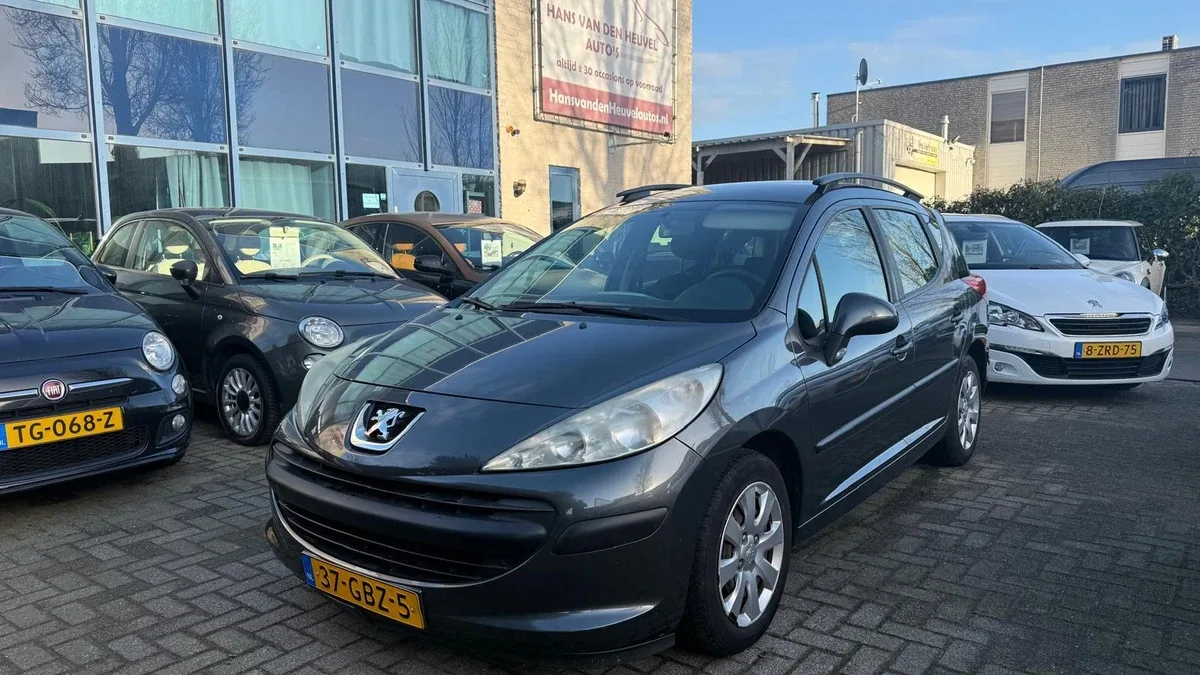 Peugeot 207 (2008) — foto 1
