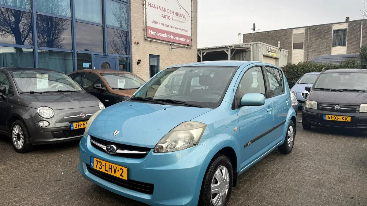 Subaru Justy (2010) — foto 1