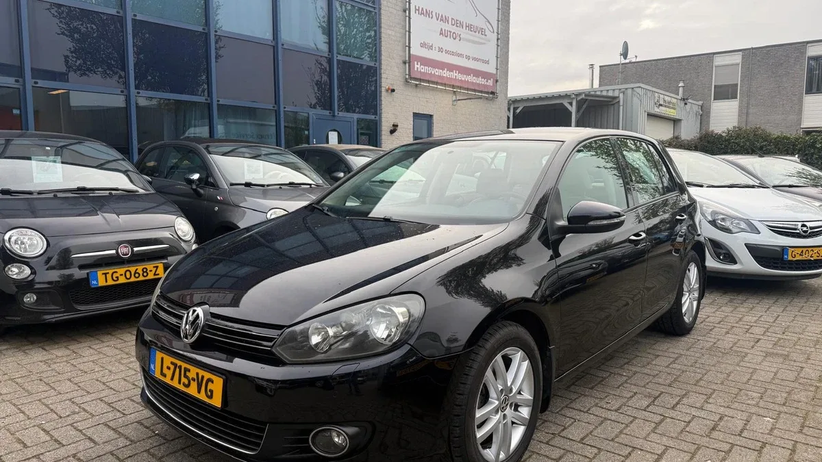 Volkswagen Golf (2009) — foto 1