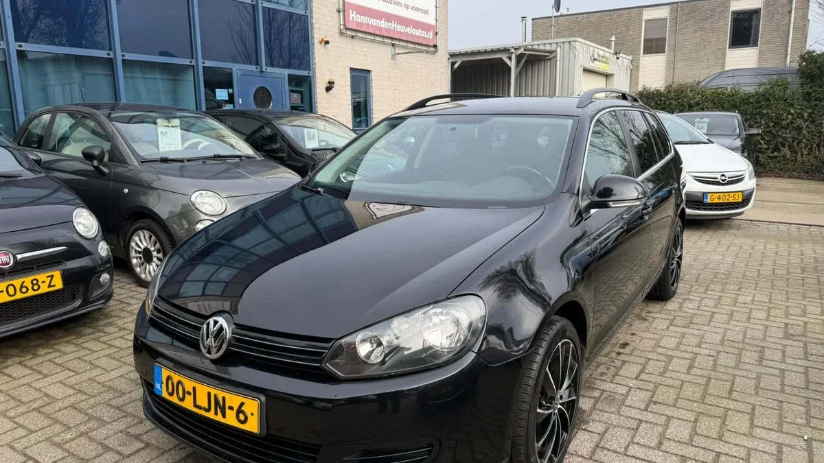 Volkswagen Golf (2010) — foto 1