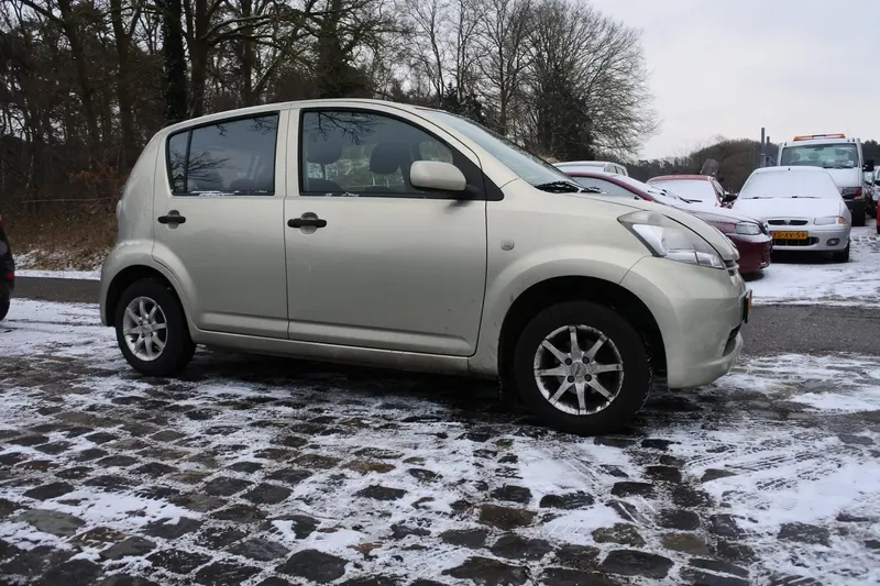 Daihatsu Sirion 2 (2007)
