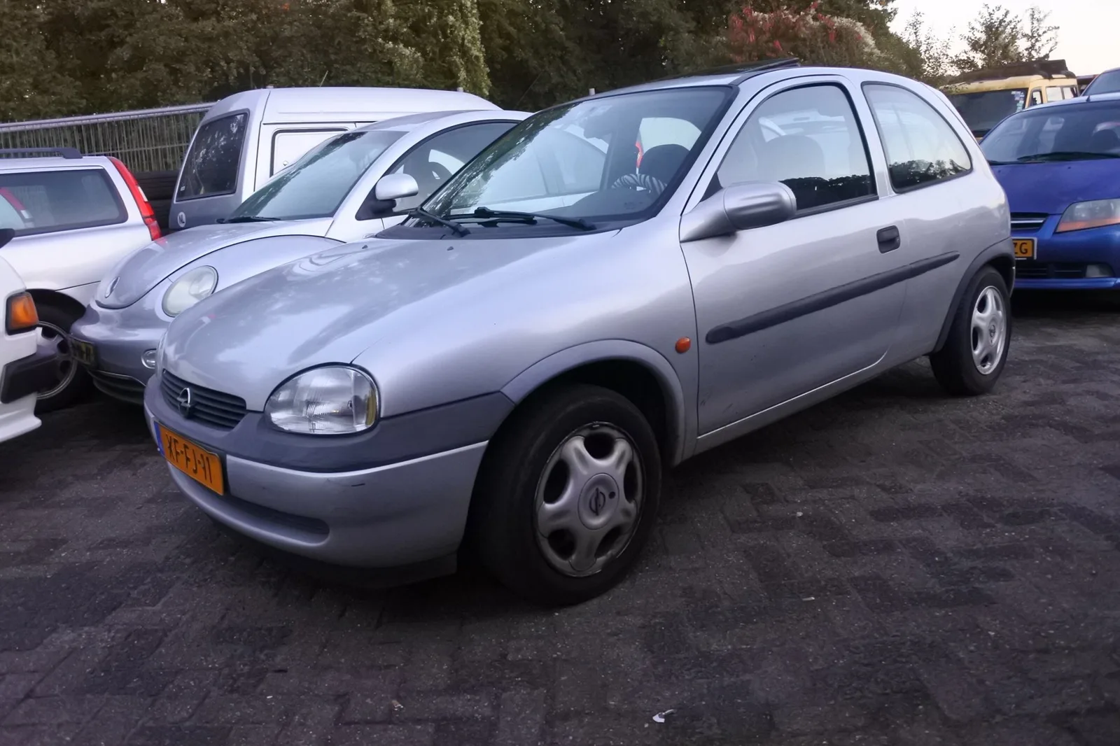 Opel Corsa (1998) — foto 1