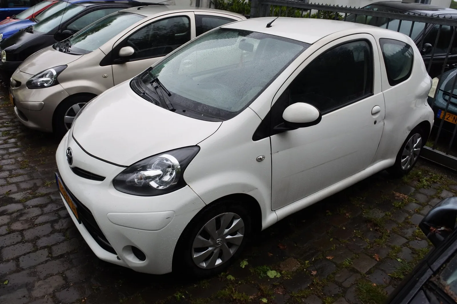 Toyota Aygo (2012) — foto 1