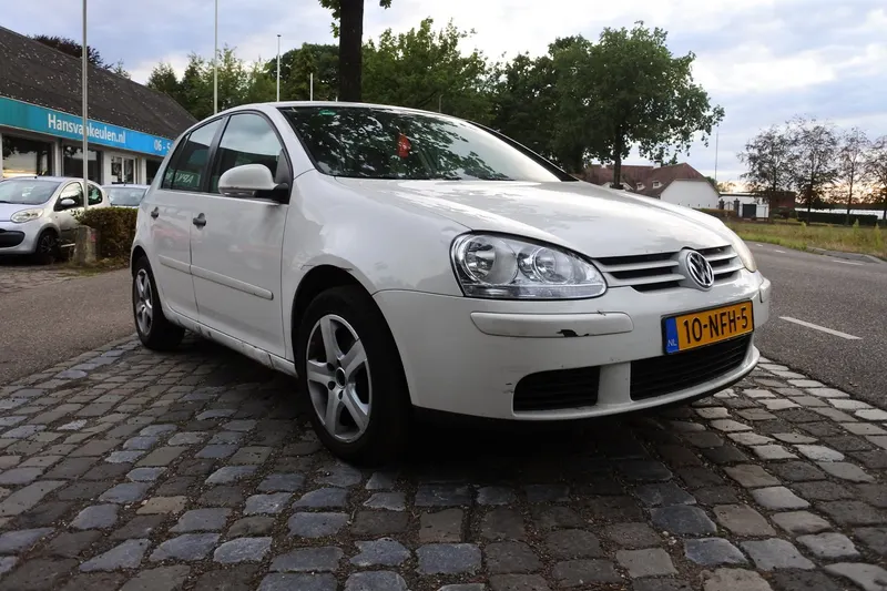 Volkswagen Golf (2006)