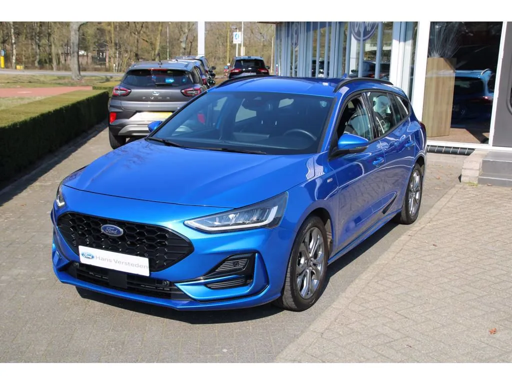 Ford Focus (2023) — foto 1