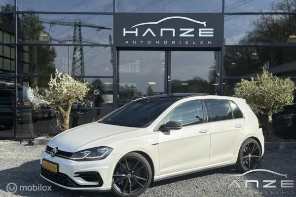 Volkswagen Golf (2018) — foto 1