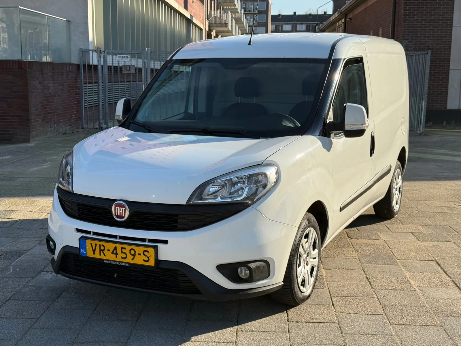 Fiat Doblò (2015) — foto 1