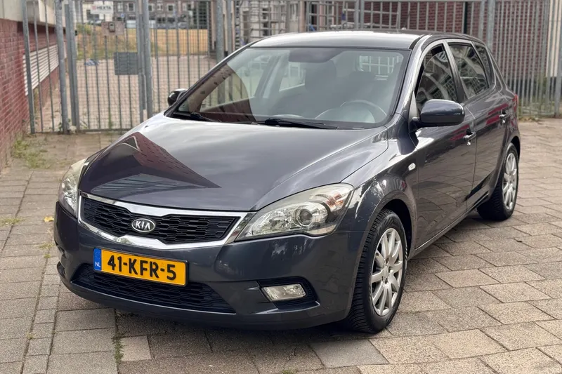 Kia Cee'd (2009)