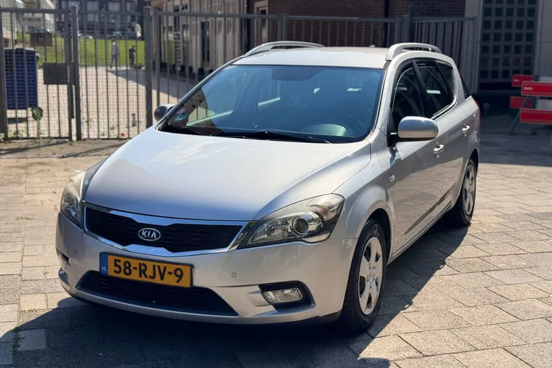 Kia Cee'd (2011)