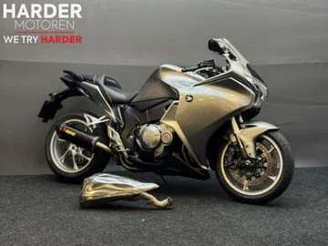 Honda VFR (2010) — foto 1