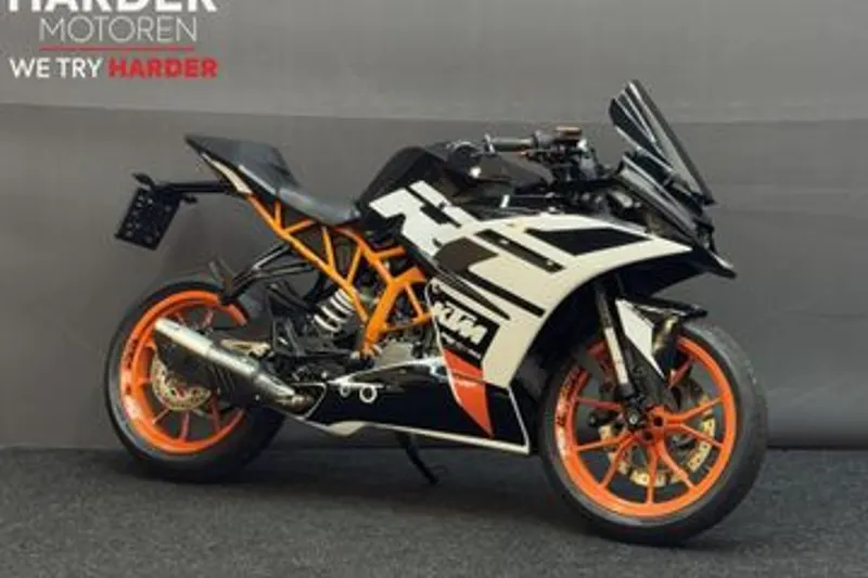 KTM RC 125 (2016)