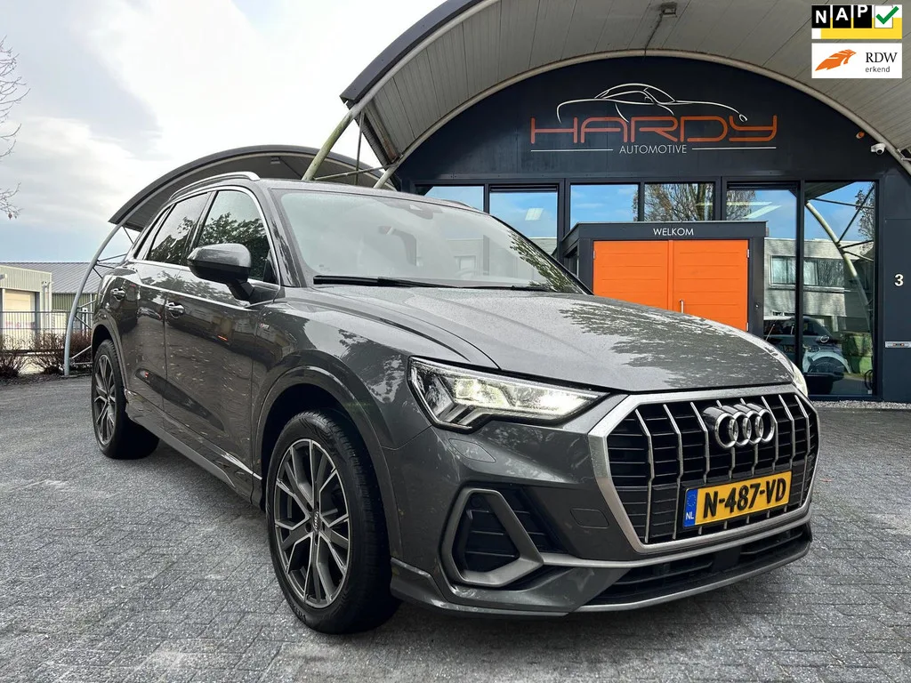 Audi Q3 (2022) — foto 1
