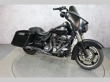 Harley-Davidson Street Glide (2013) — foto 1