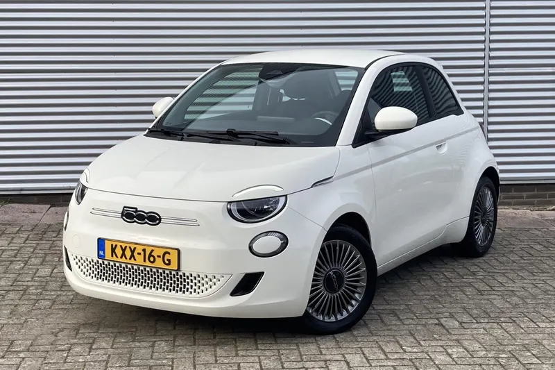 Fiat 500e (2023)
