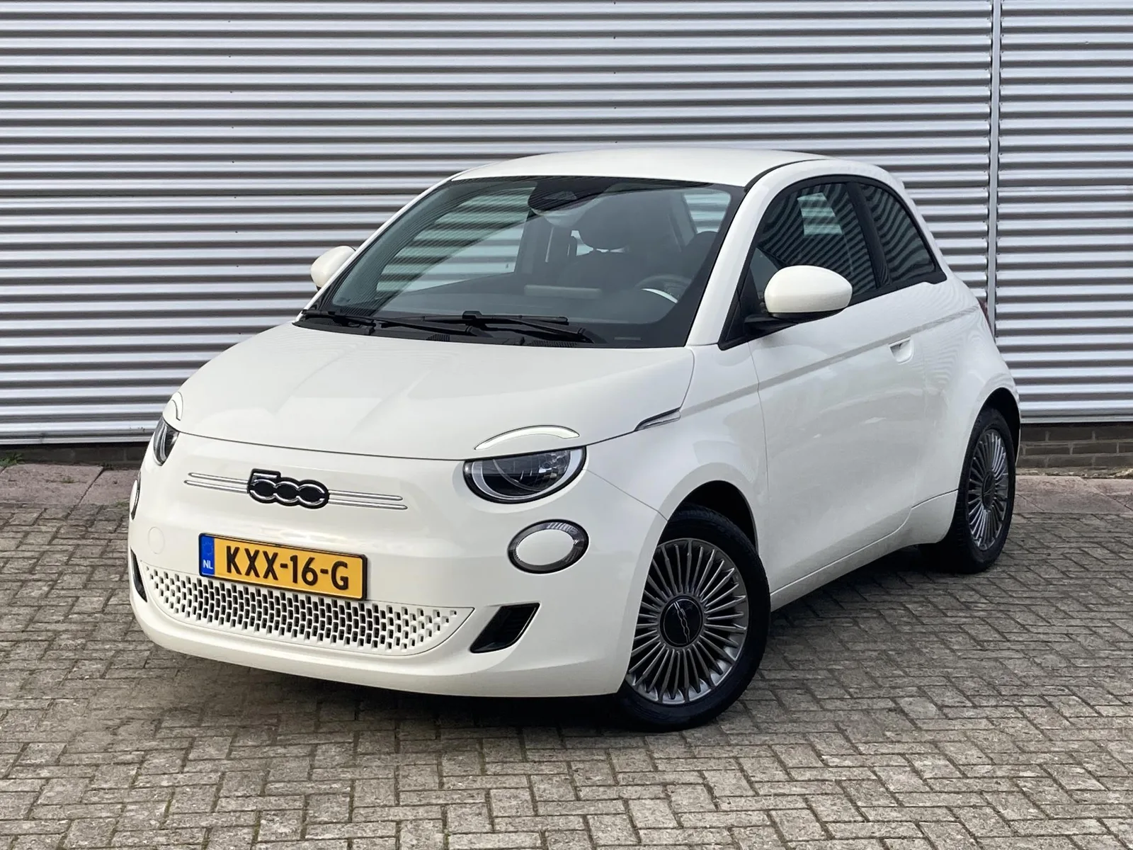 Fiat 500e (2023) — foto 1