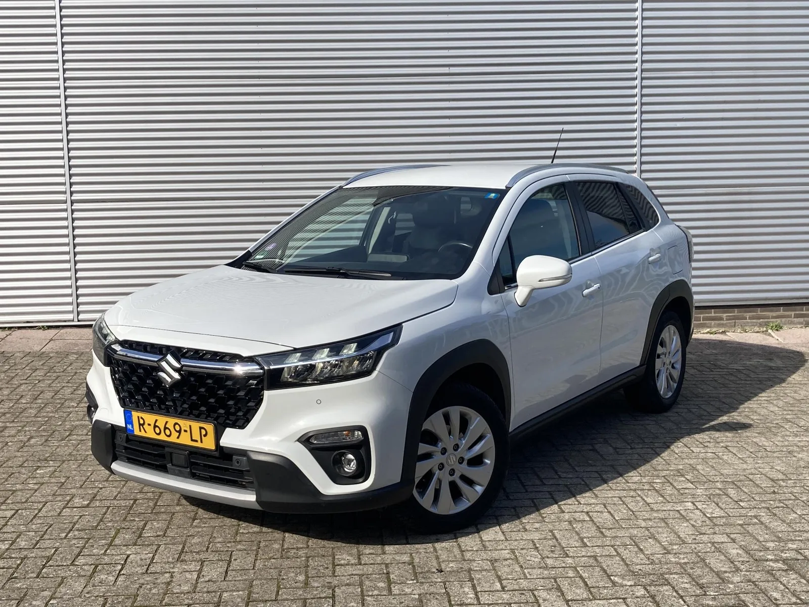 Suzuki S-Cross (2022) — foto 1