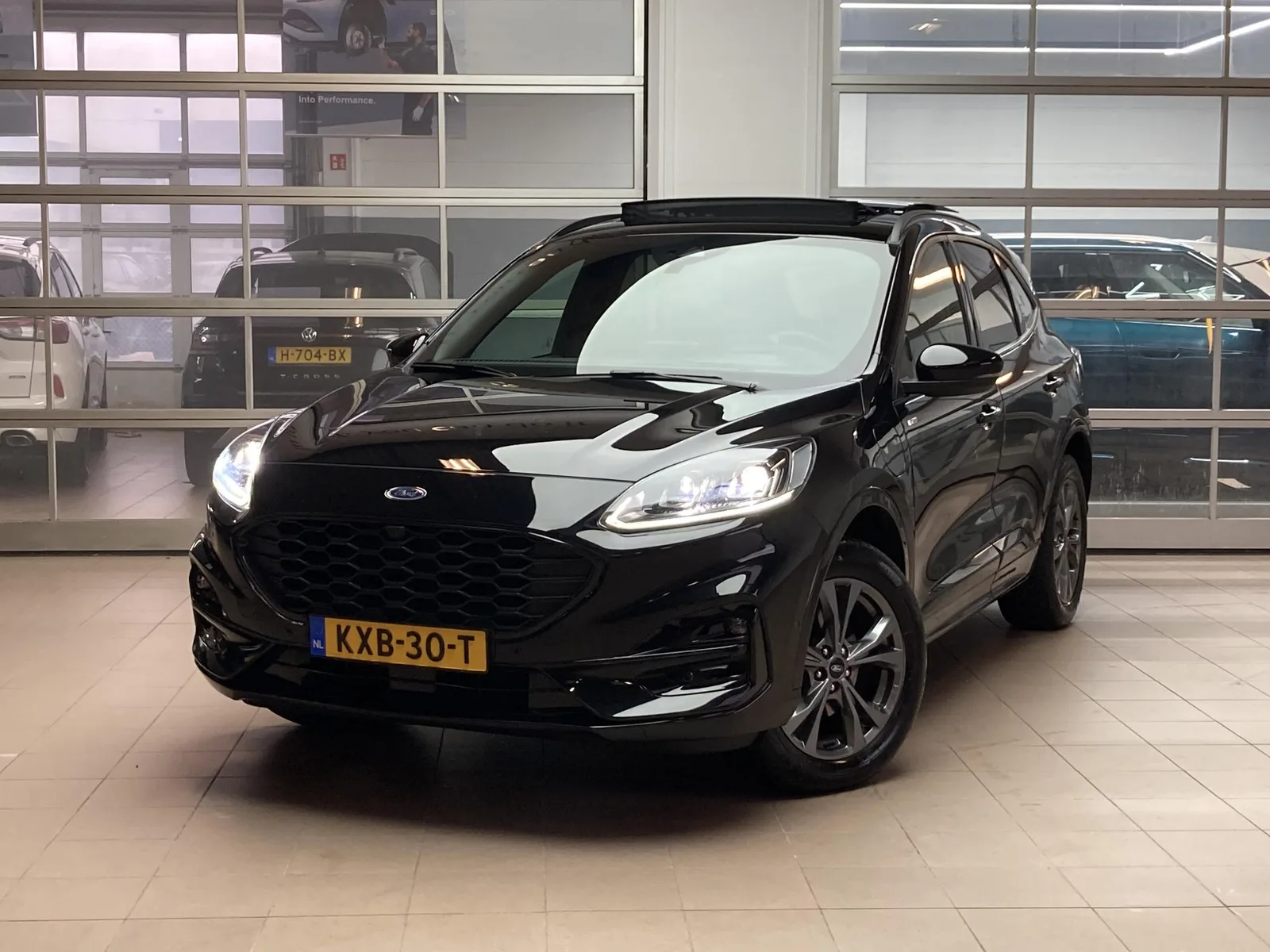 Ford Kuga (2022) — foto 1