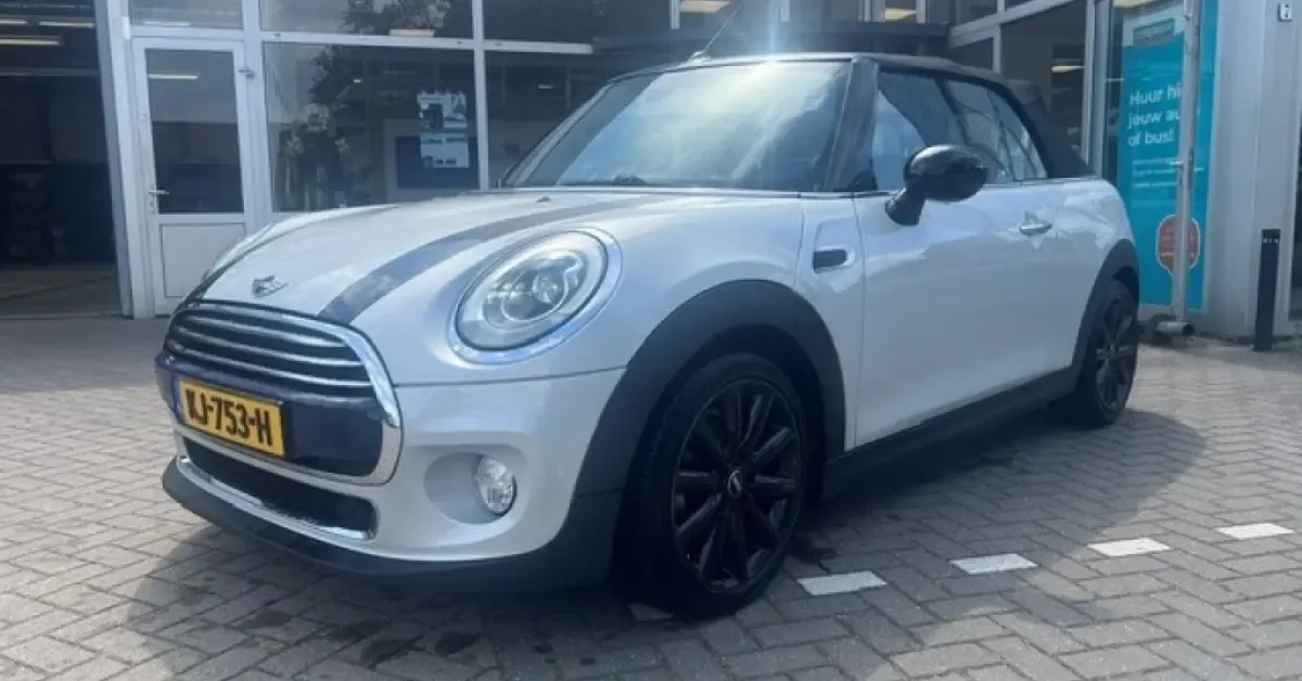 MINI Cabrio (2016) — foto 1