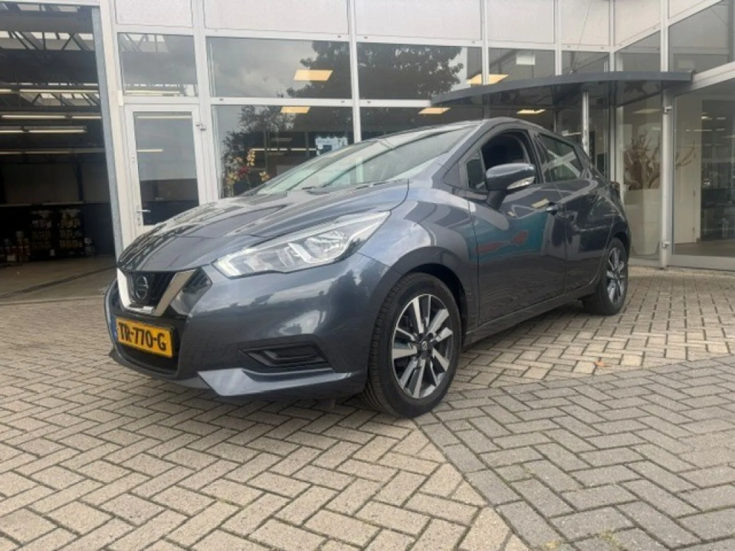 Nissan Micra (2018) — foto 1