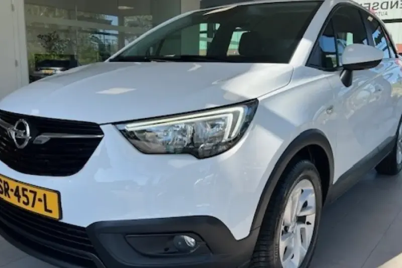 Opel Crossland X (2017)