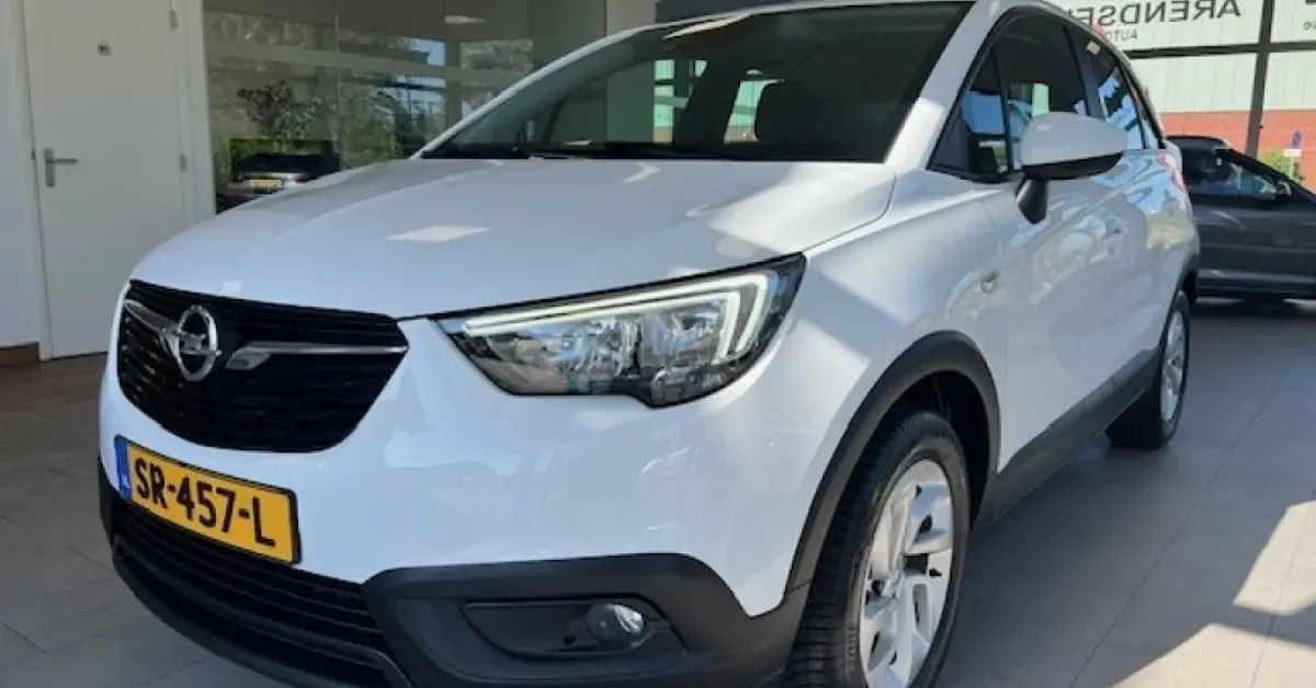 Opel Crossland X (2017) — foto 1