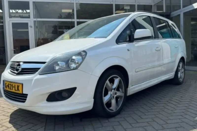 Opel Zafira (2011)