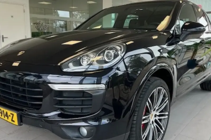 Porsche Cayenne (2015)