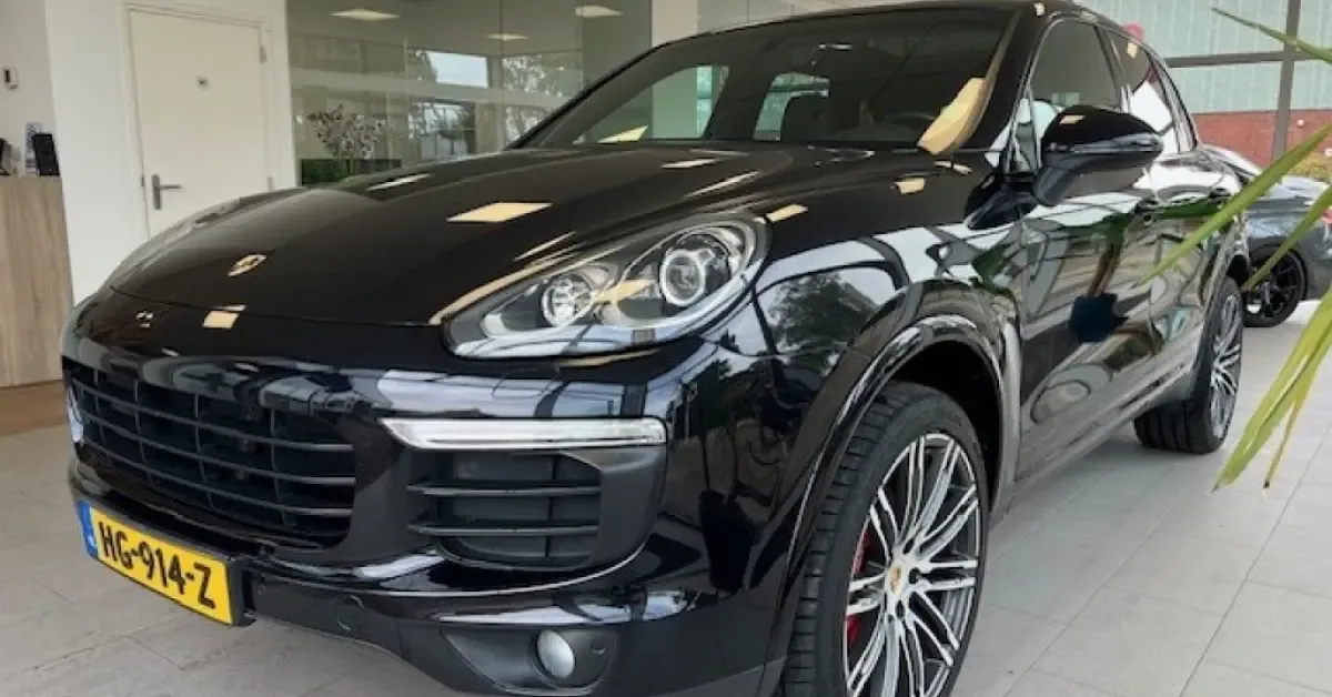 Porsche Cayenne (2015) — foto 1