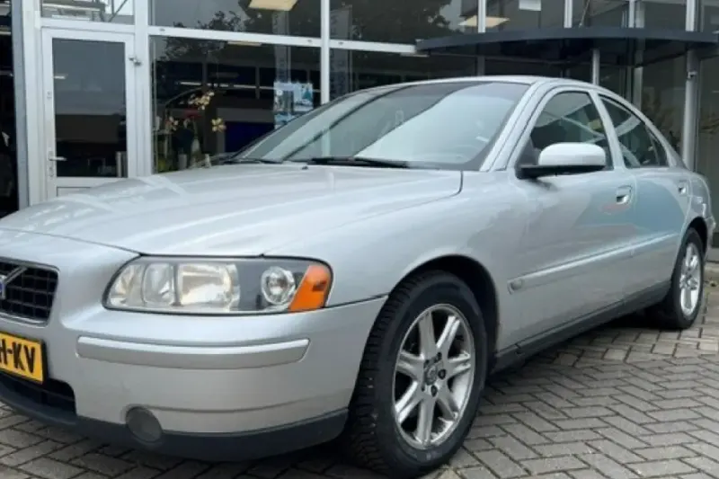 Volvo S60 (2005)