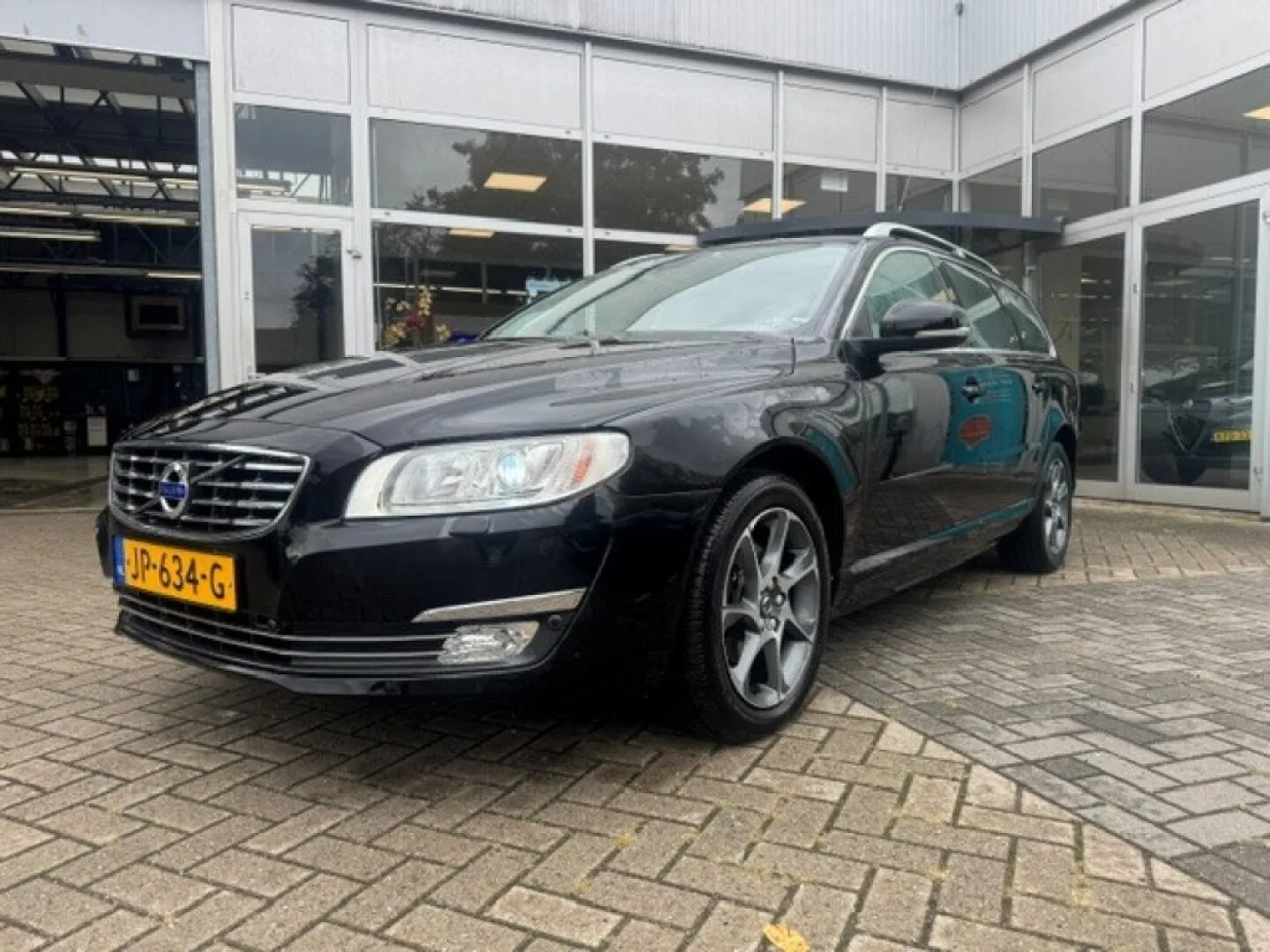 Volvo V70 (2016) — foto 1