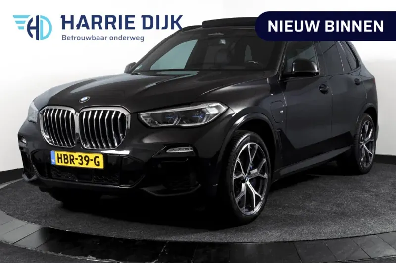 BMW X5 (2021)