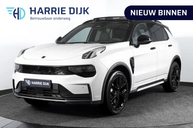 Lynk & Co 01 (2025)