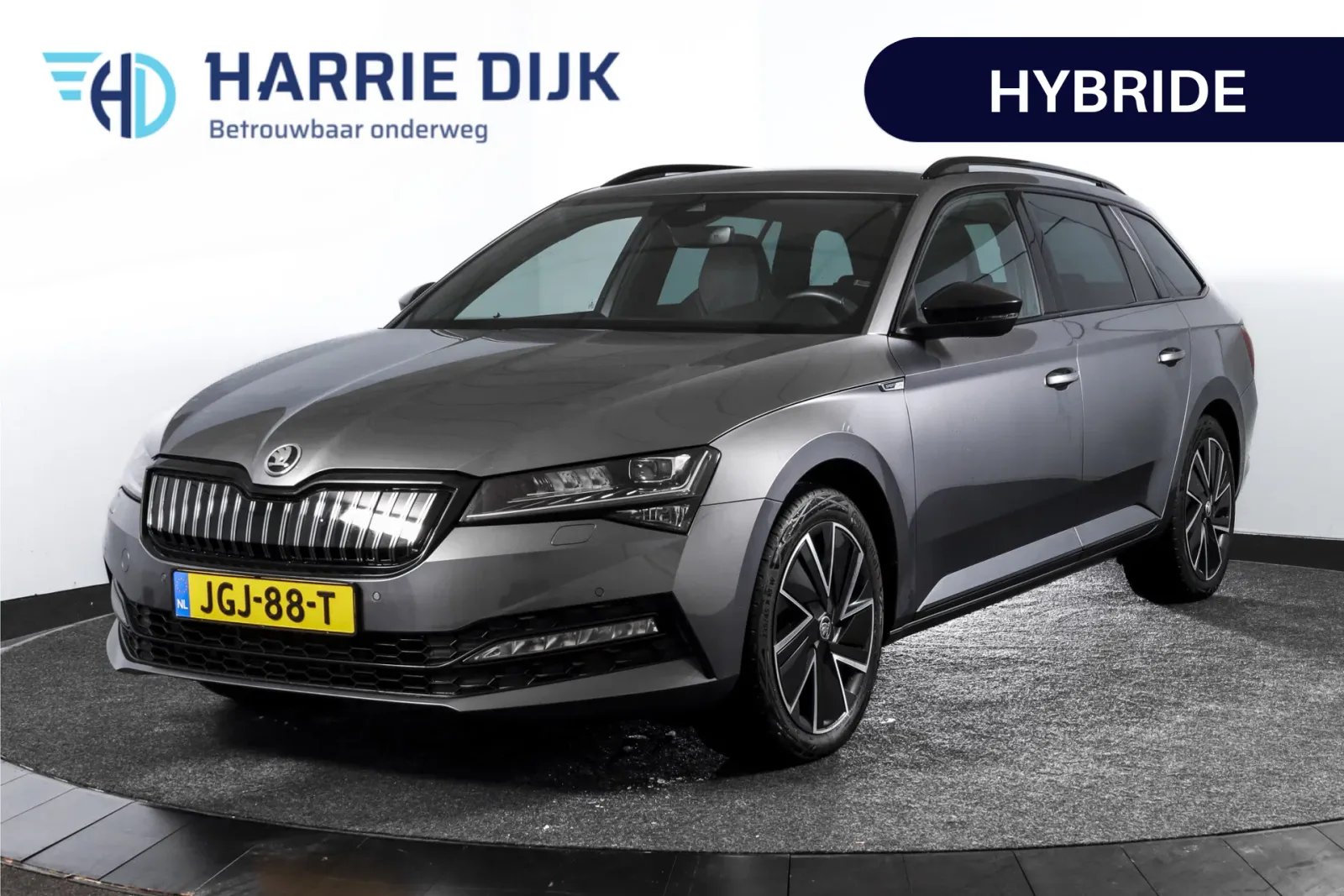 Škoda Superb (2024) — foto 1