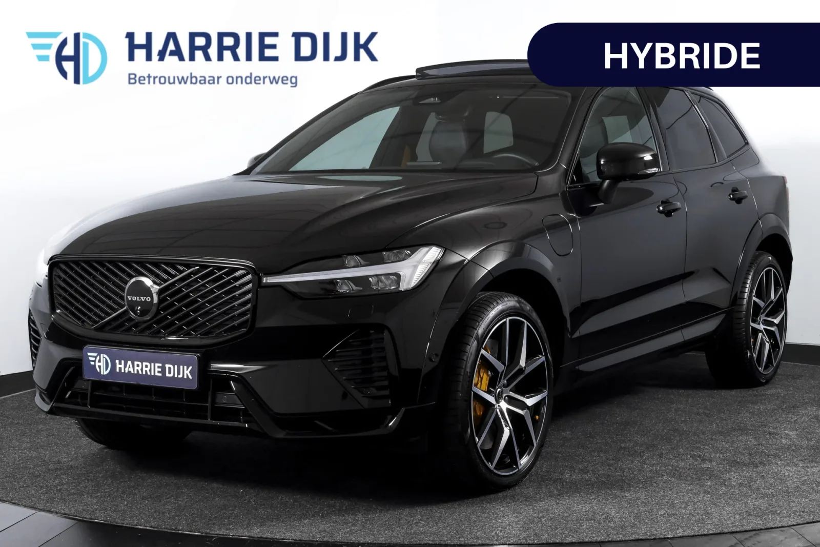 Volvo XC60 (2025) — foto 1