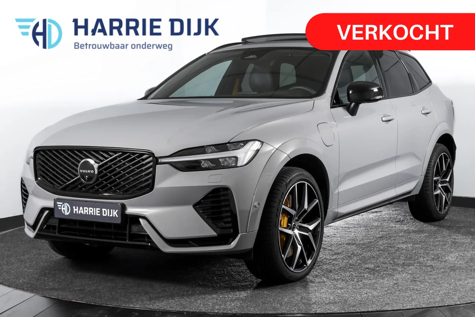 Volvo XC60 (2025) — foto 1