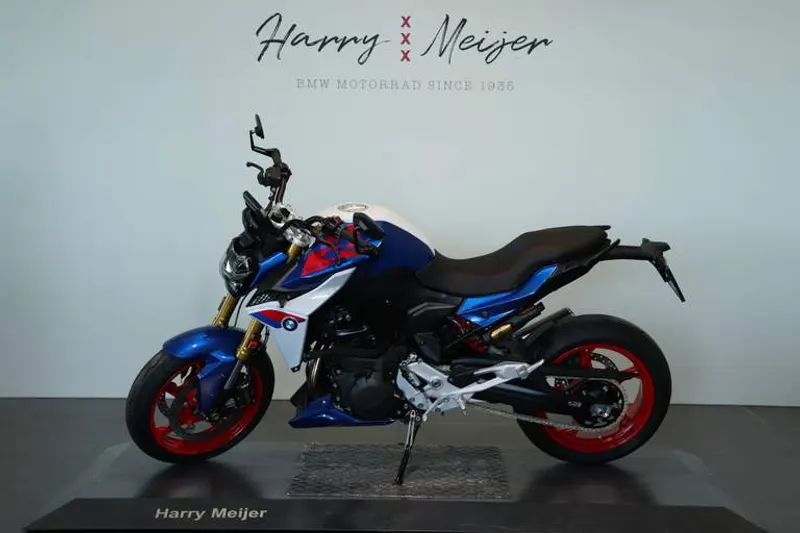 BMW F 900 R (2026)