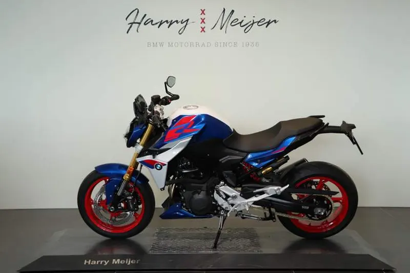 BMW F 900 R (2026)