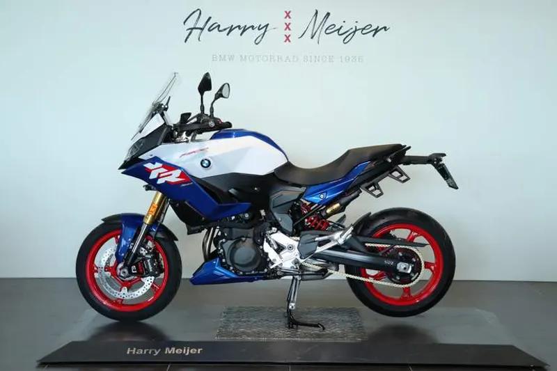 BMW F 900 XR (2026)
