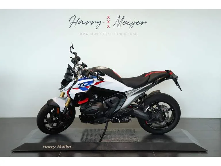 BMW R 1300 R (2025) — foto 1