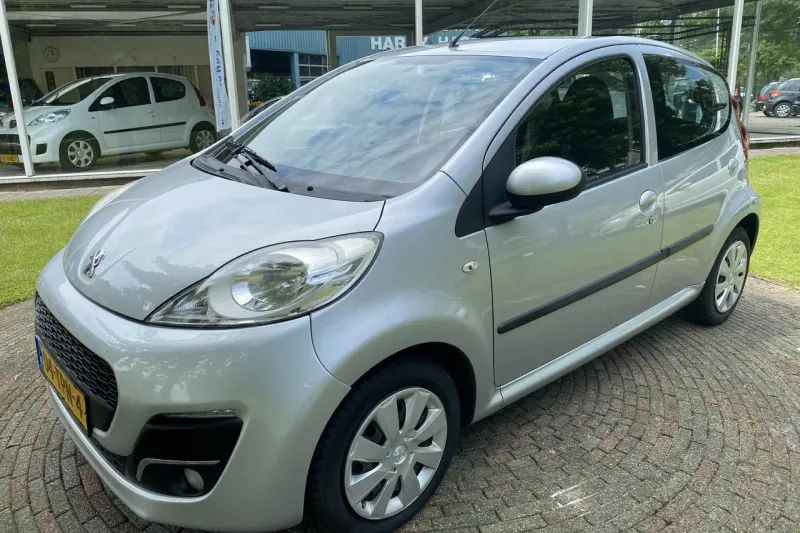 Peugeot 107 (2012)