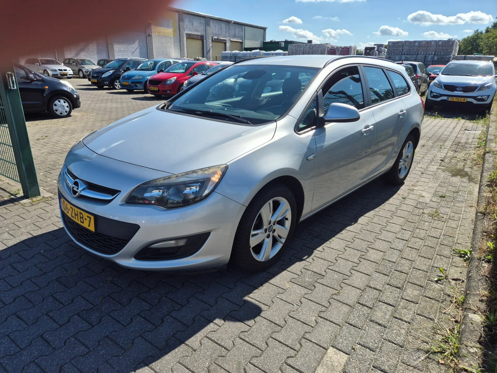 Opel Astra Sports Tourer (2012) — foto 1